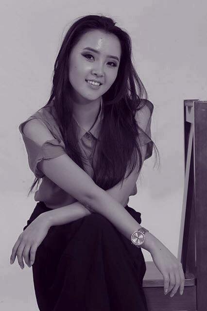 Жүжигчин О.Цэнгэл эксээсээ яагаад салсан талаараа ам нээв